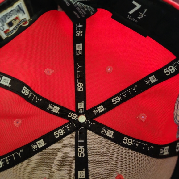 New Chicago Whitesox hat 7.5 fitted  Red, Darkish pinkish - Picture 5 of 5